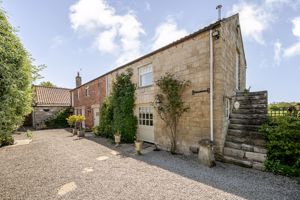 Thornfield Farm- click for photo gallery